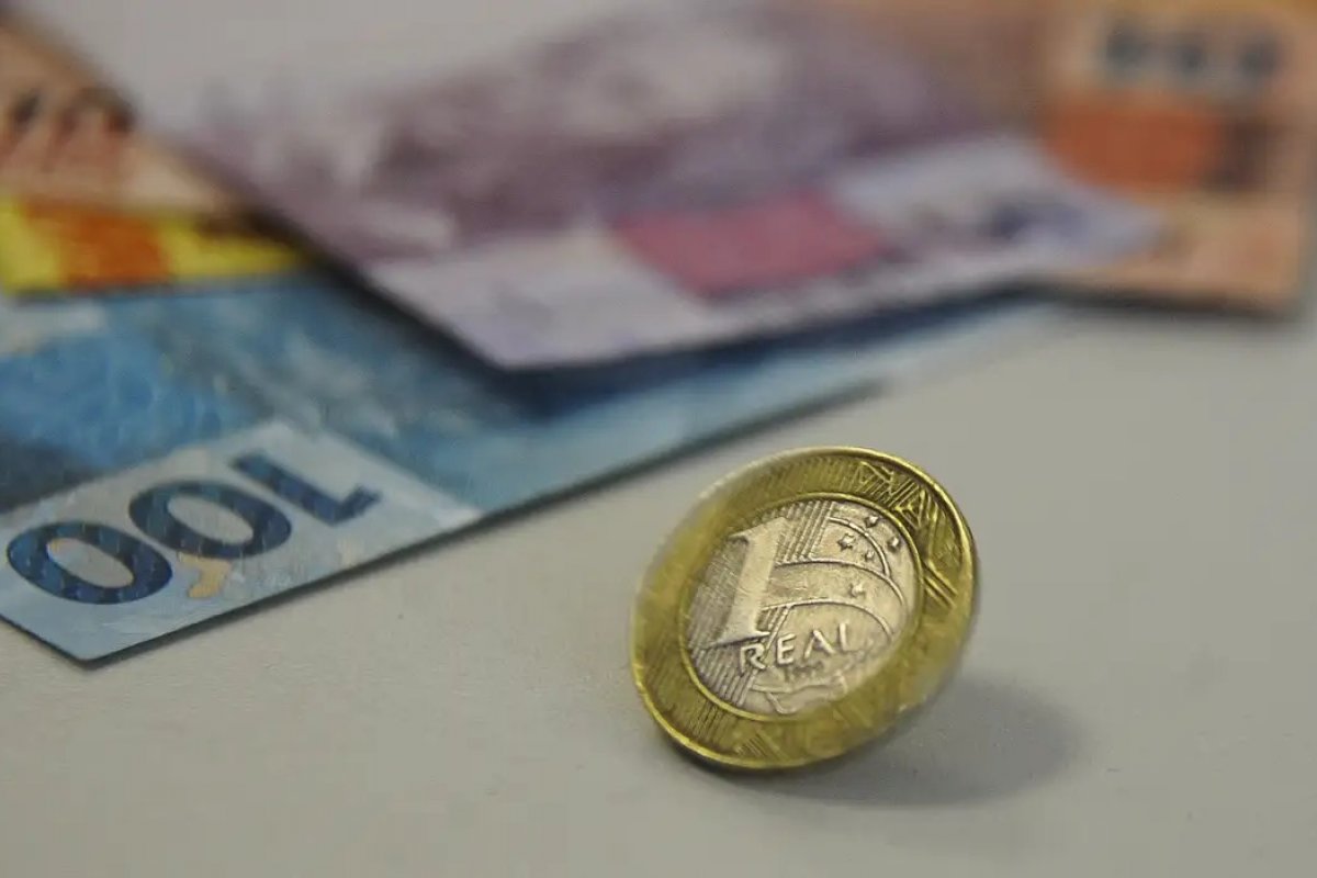 Receita paga lote da malha fina do Imposto de Renda nesta segunda