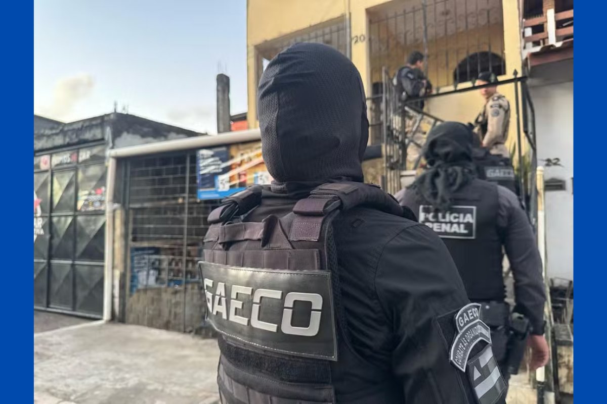 Policial penal baiano é afastado de cargo por oferecer saídas temporárias a detentos em troca de dinheiro