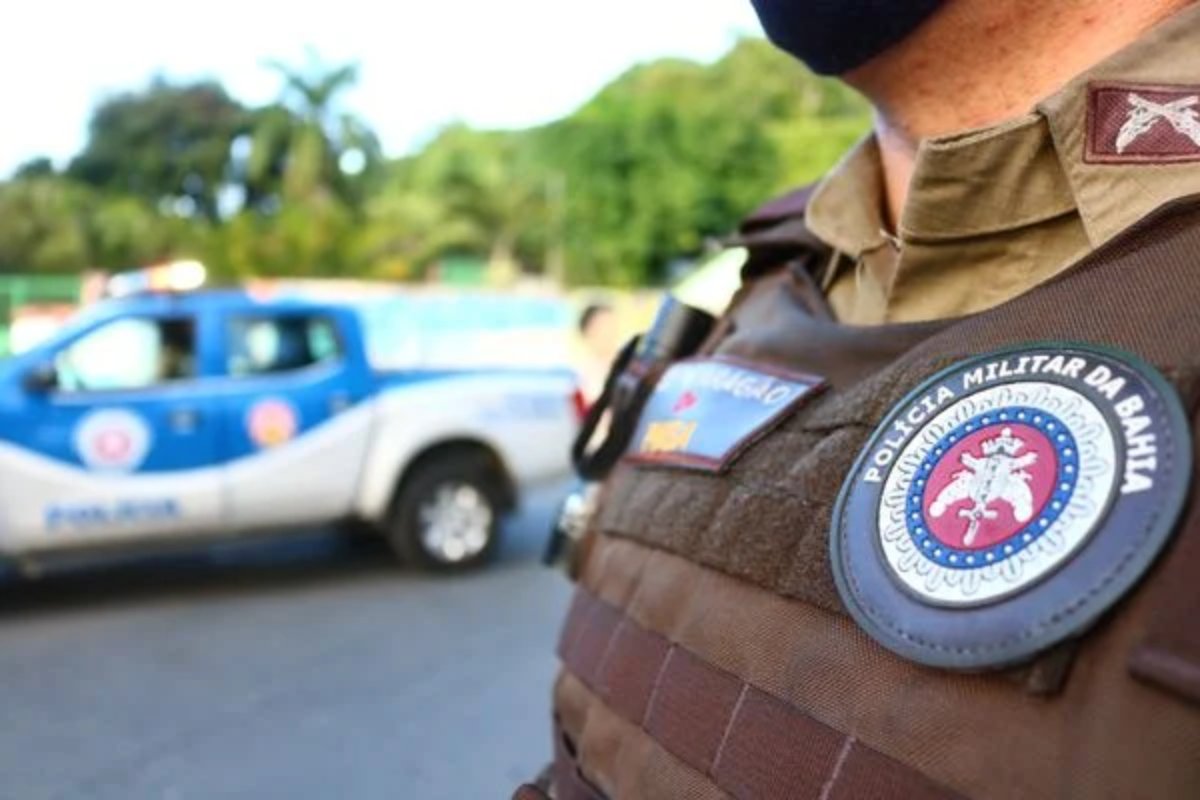Dois homens são mortos por um policial militar após suposta tentativa de assalto em Salvador