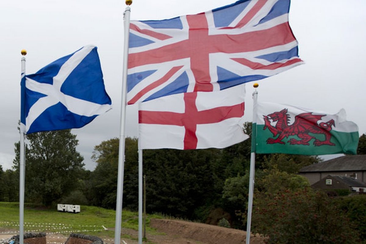 Reino Unido estuda construir ponte entre Escócia e Irlanda do Norte