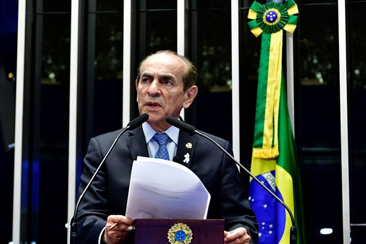 Reserva de 20% das cadeiras para mulheres é correção histórica, diz relator de Código Eleitoral