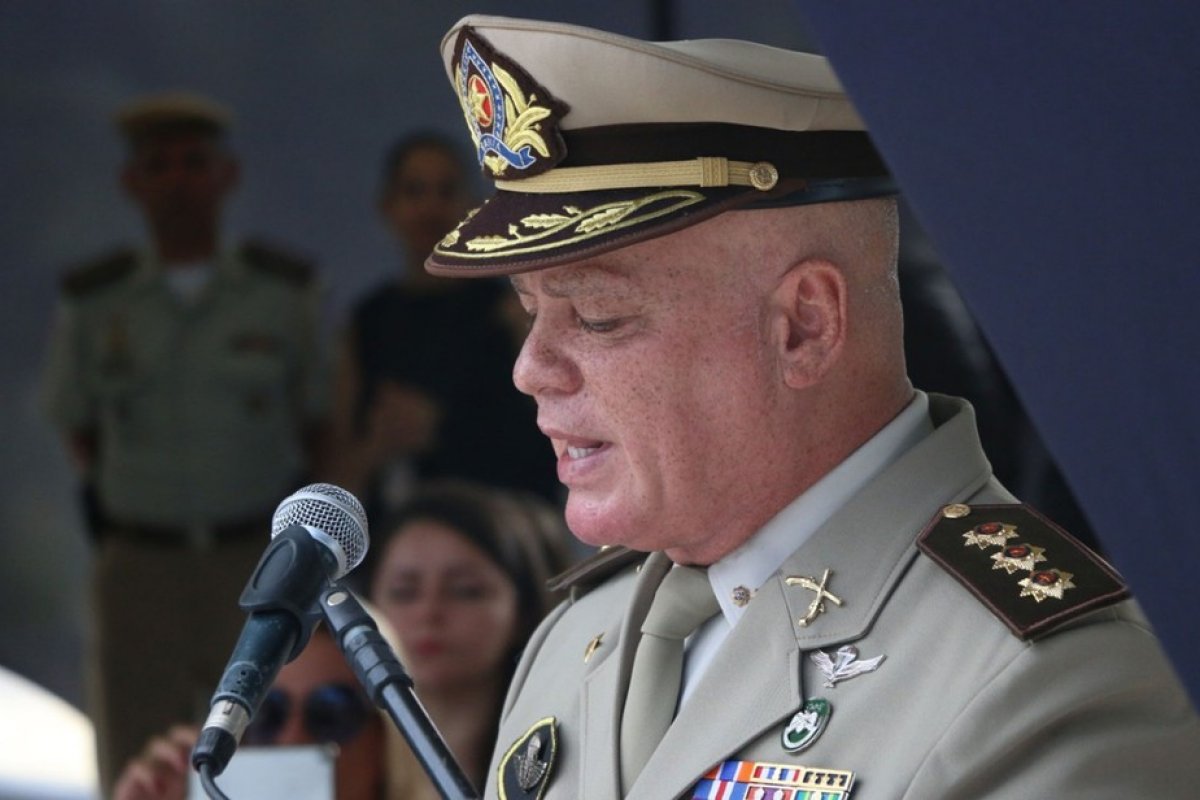 Ex-comandante-geral da PM-BA se aposenta com salário de R$ 64 mil após ser exonerado