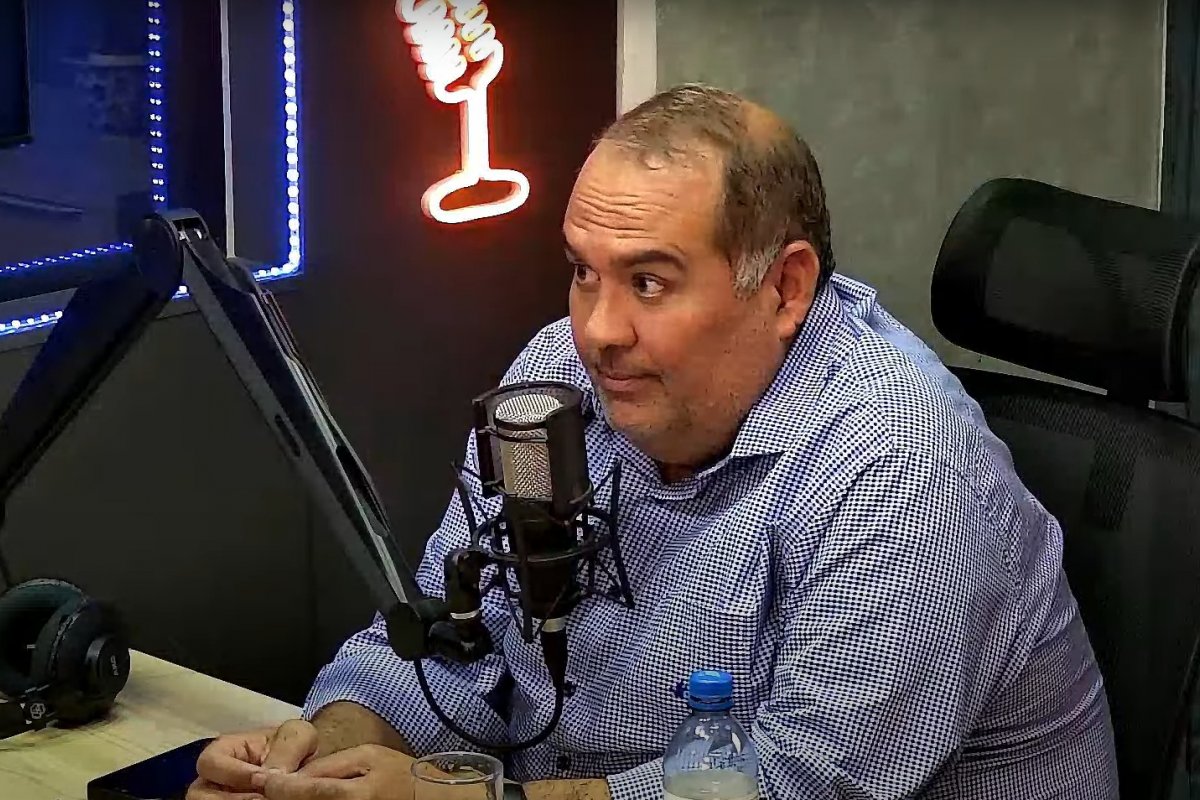 Sandro Régis minimiza imbróglio com STF, elogia Ivana e culpa PT por impasse na Alba