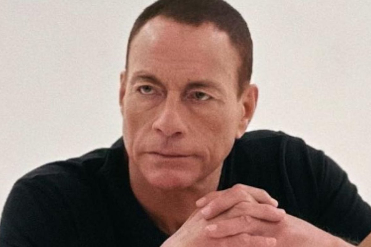 Van Damme é acusado de ter relações sexuais com mulheres traficadas da Romênia