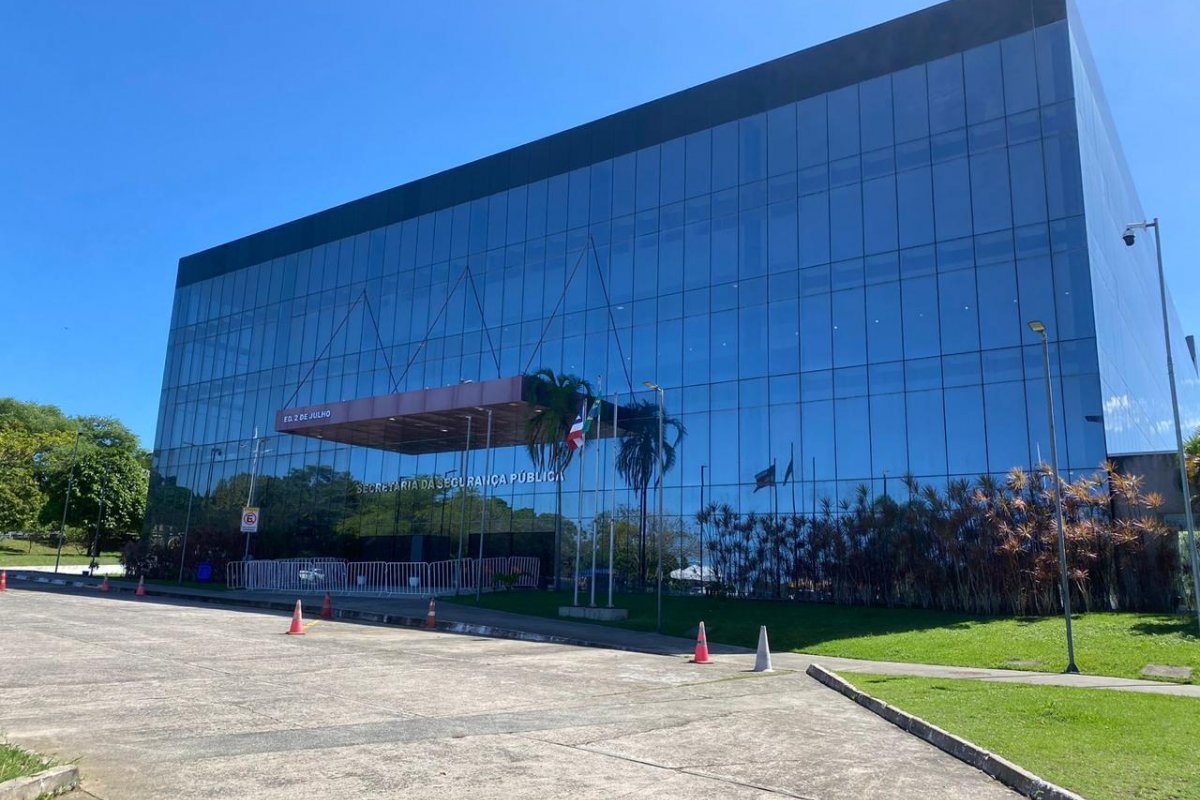 Em meio à crise na segurança pública, polícias redefinem comandos em departamentos na BA; especialistas apontam necessidade de mudanças das posturas