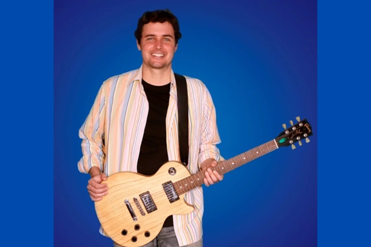 Felipe Dylon, voz de sucesso 'Musa do Verão', anuncia que dará aulas de música no RJ