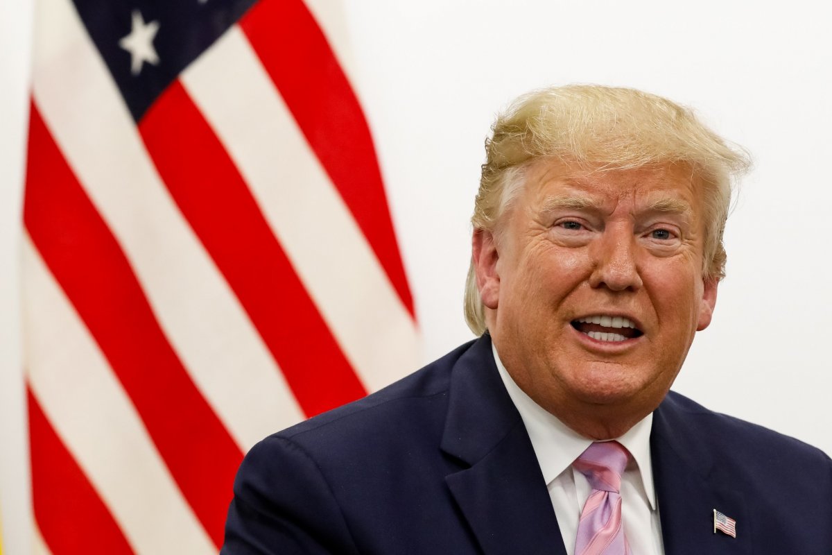 Trump ameaça impor tarifa adicional de 50% à China se país não suspender retaliação aos EUA