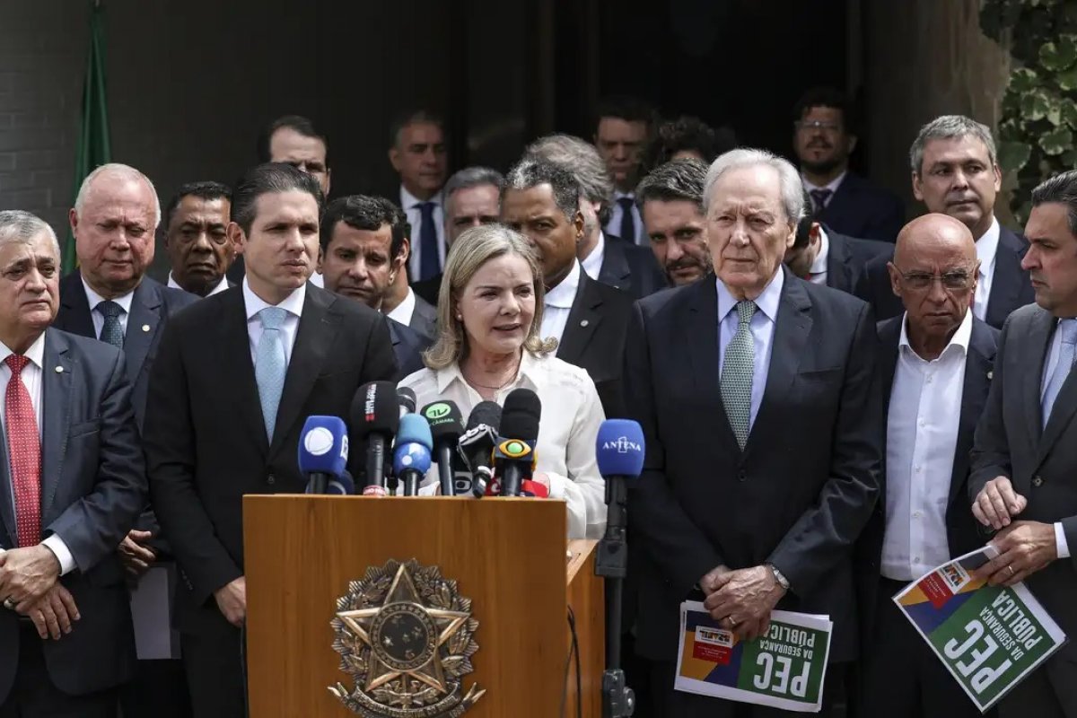 PEC da Segurança Pública avança com apoio do presidente da Câmara e do governo