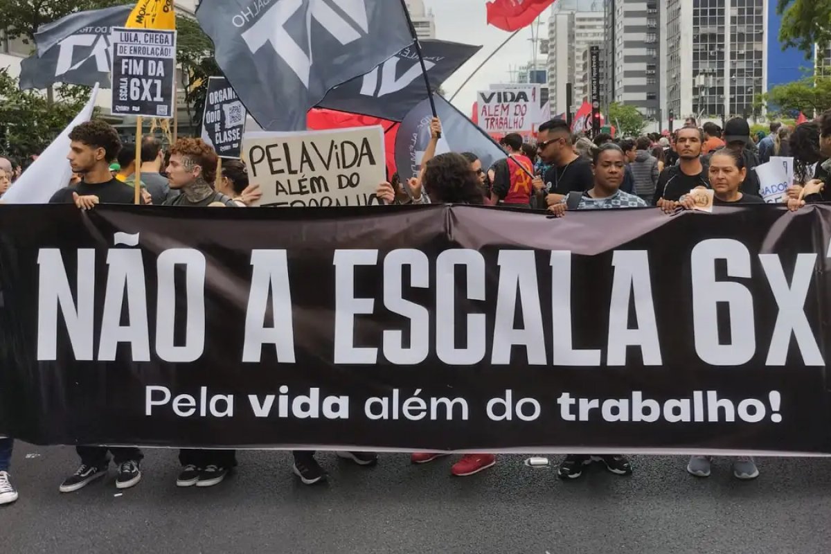 A cada 10 brasileiros, seis apoiam a redução da escala 6x1, aponta pesquisa