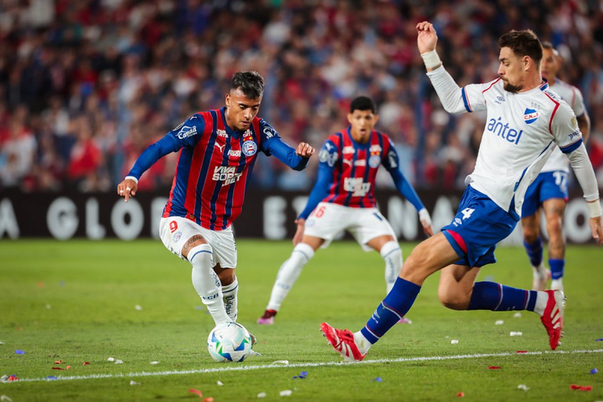 Vídeo: Pulga marca, Bahia vence Nacional e lidera provisoriamente grupo da Libertadores; veja o gol