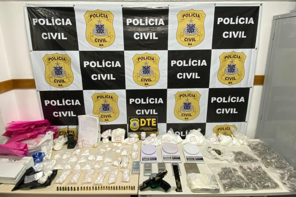 Laboratório e centro de distribuição de drogas são desarticulados pela polícia em Feira de Santana