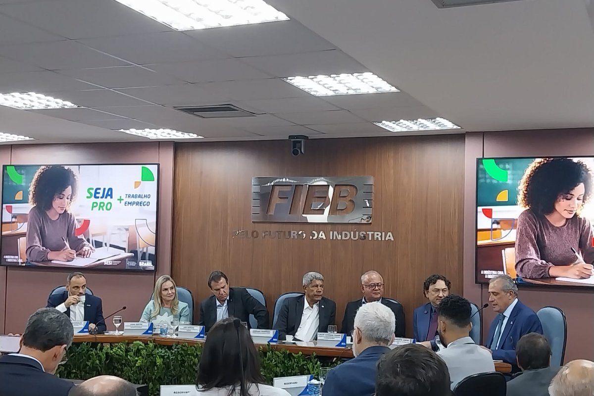 Presidente da Transpetro afirma que empresa destinará 800 vagas do programa Transformar para cidades baianas