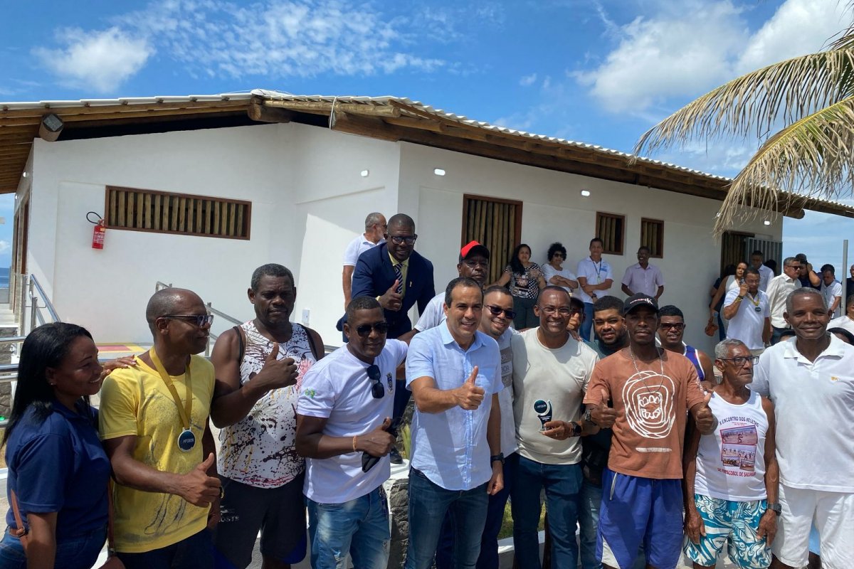 Bruno Reis assina concessão do Parque Urbano da Orla de Pituaçu e inaugura colônia de pescadores da Boca do Rio