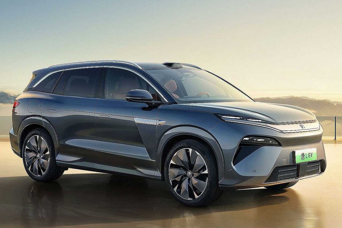 BYD lança dois veículos com sistema de recarga ultrarrápida em até 6 minutos