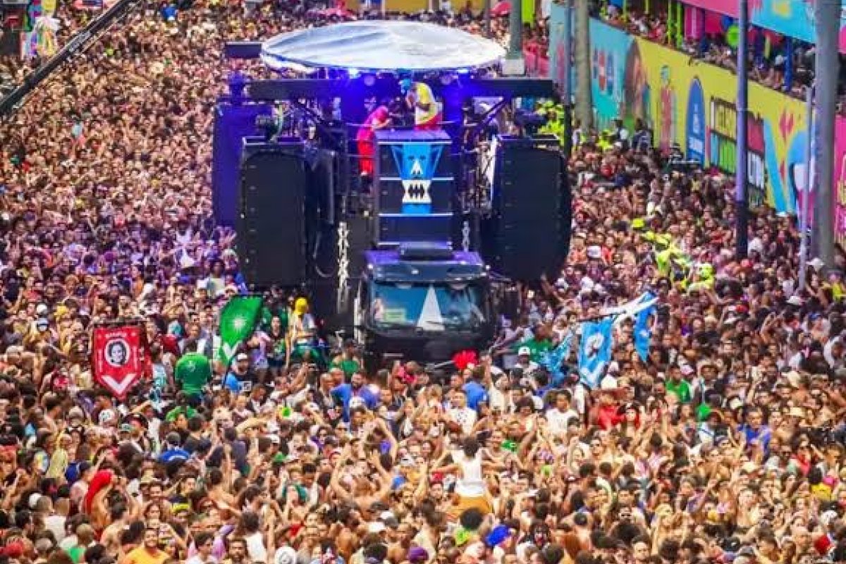 Carnaval impulsiona desempenho do setor hoteleiro de Salvador em março!