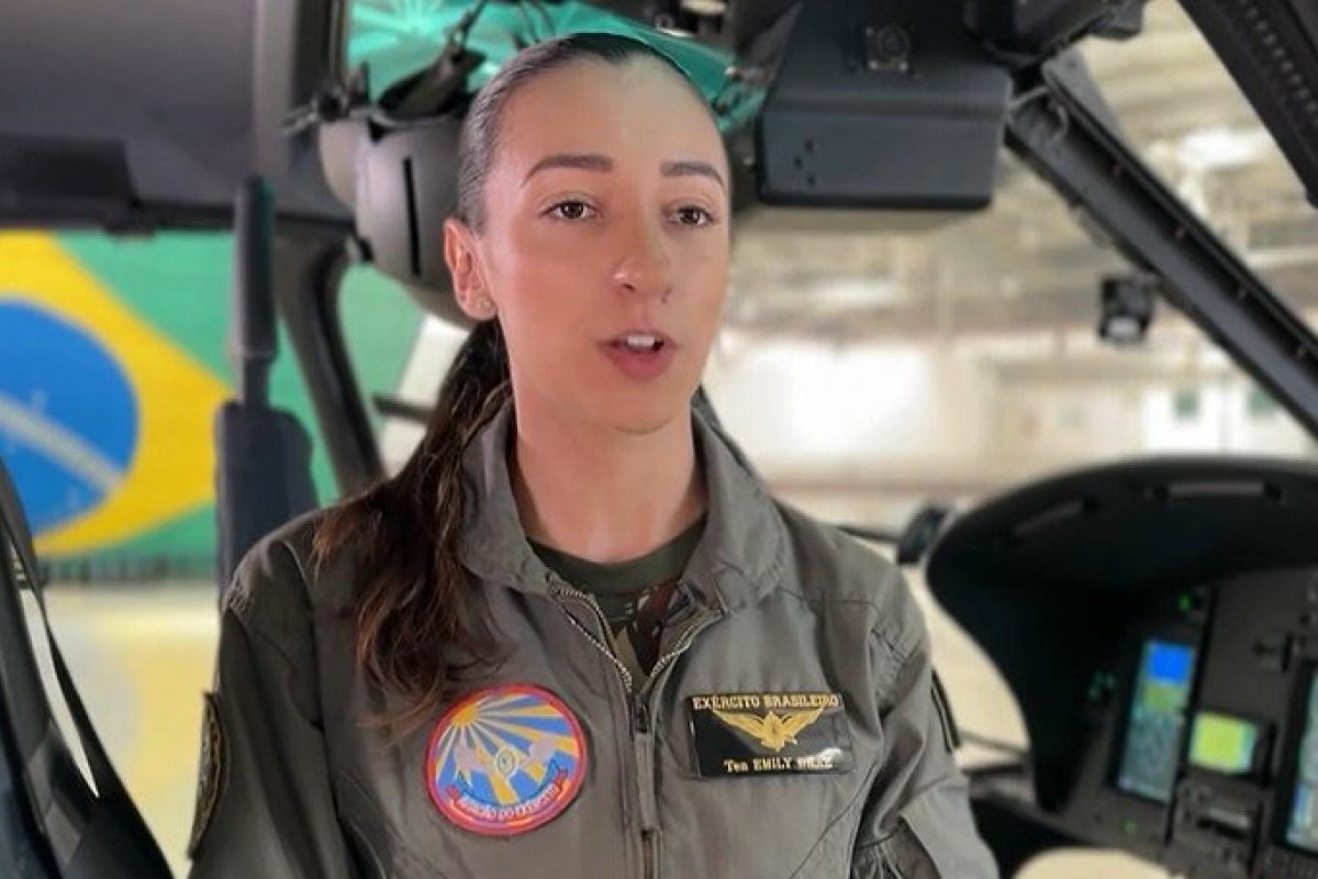 Após 39 anos, aviação do Exército ganha primeira piloto de combate mulher