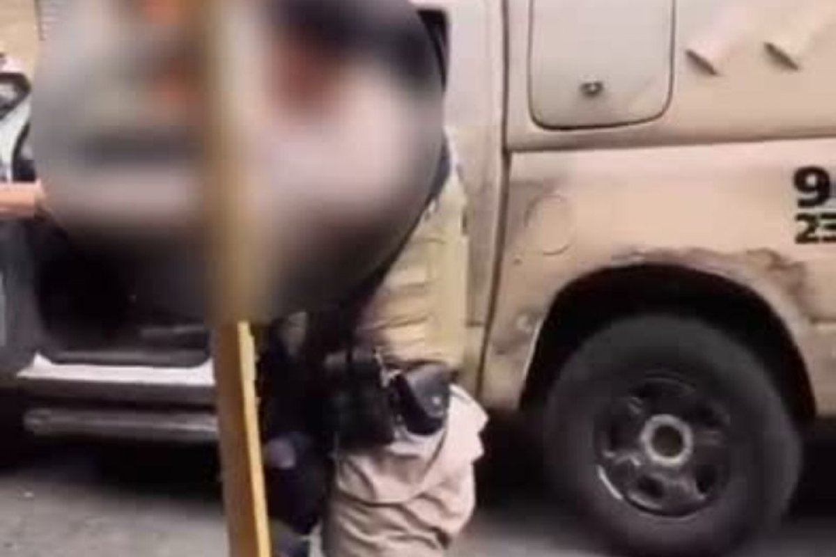 Vídeo: jovem é baleada durante ação da PM em Engomadeira