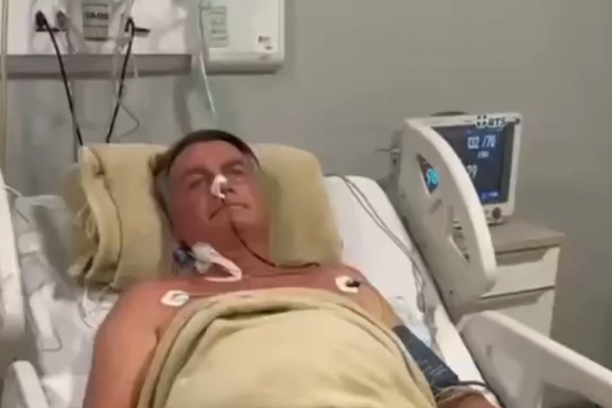 Bolsonaro permanece na UTI e não tem previsão de alta nesta semana, dizem médicos