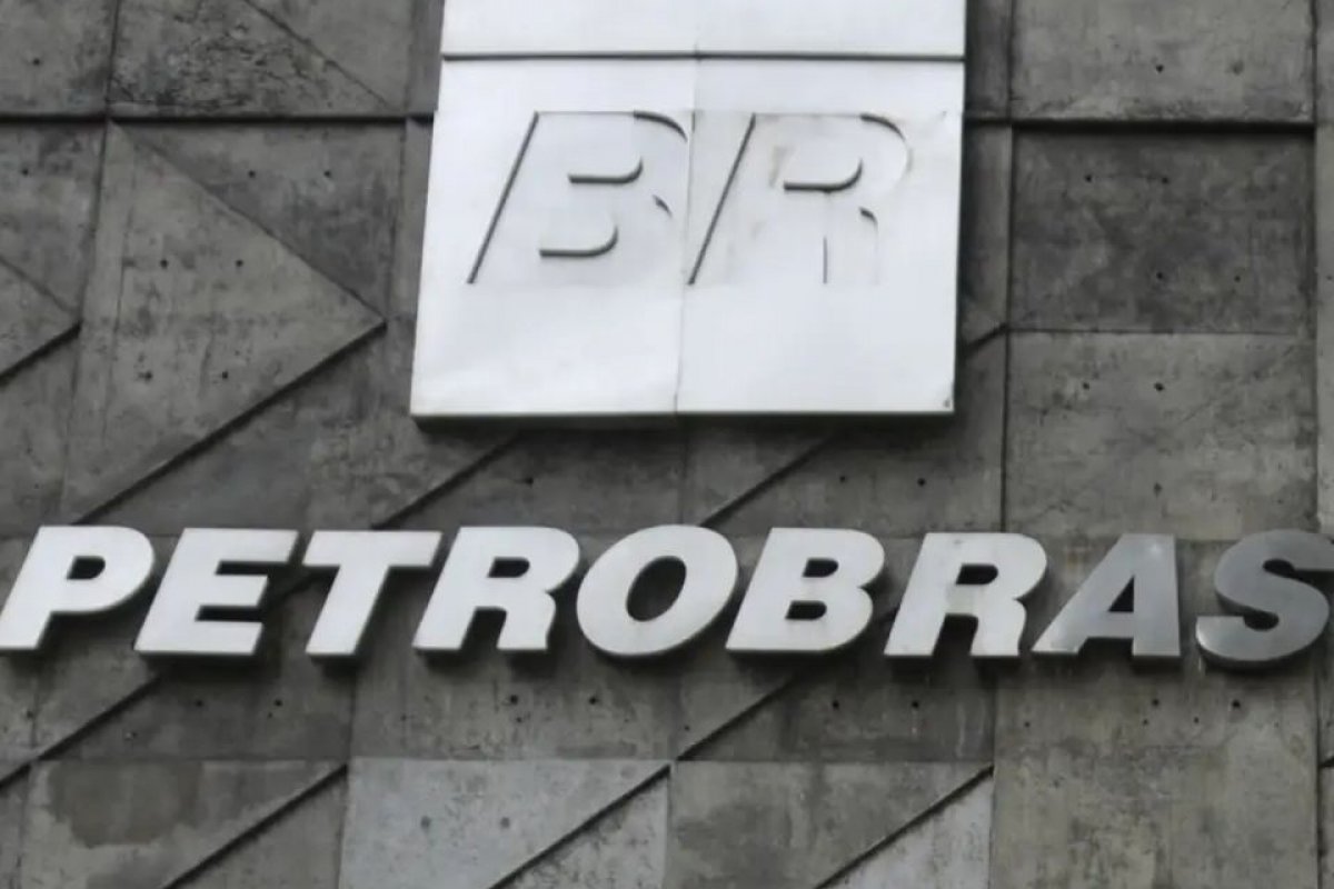 Petrobras elege novo conselho e confirma R$ 9,1 bi em dividendos propostos em fevereiro