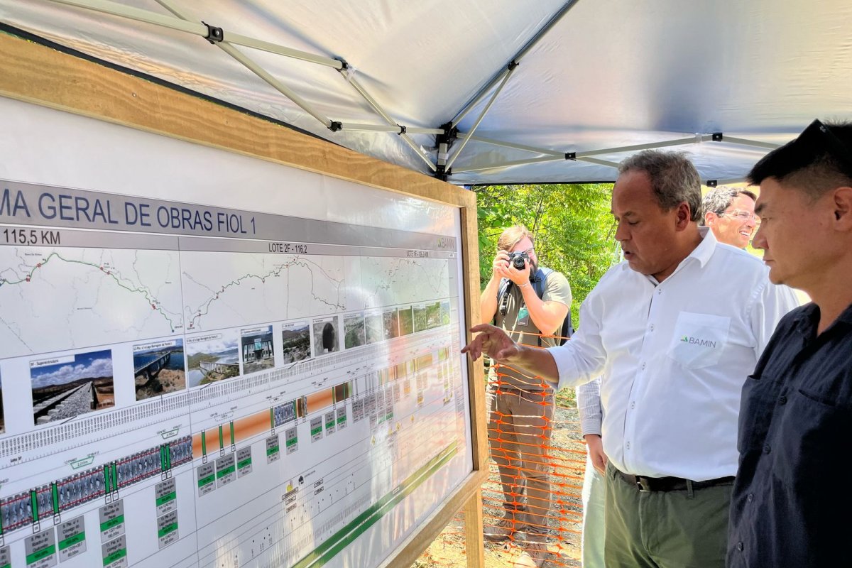 Delegação chinesa visita obras da Fiol e do Porto Sul para avaliar criação de corredor ferroviário entre Brasil e Peru