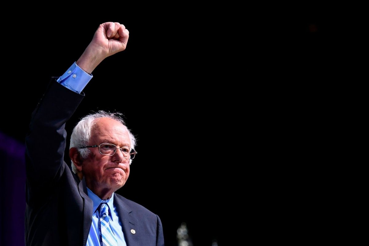 Bernie Sanders vence primária democrata em New Hampshire, EUA