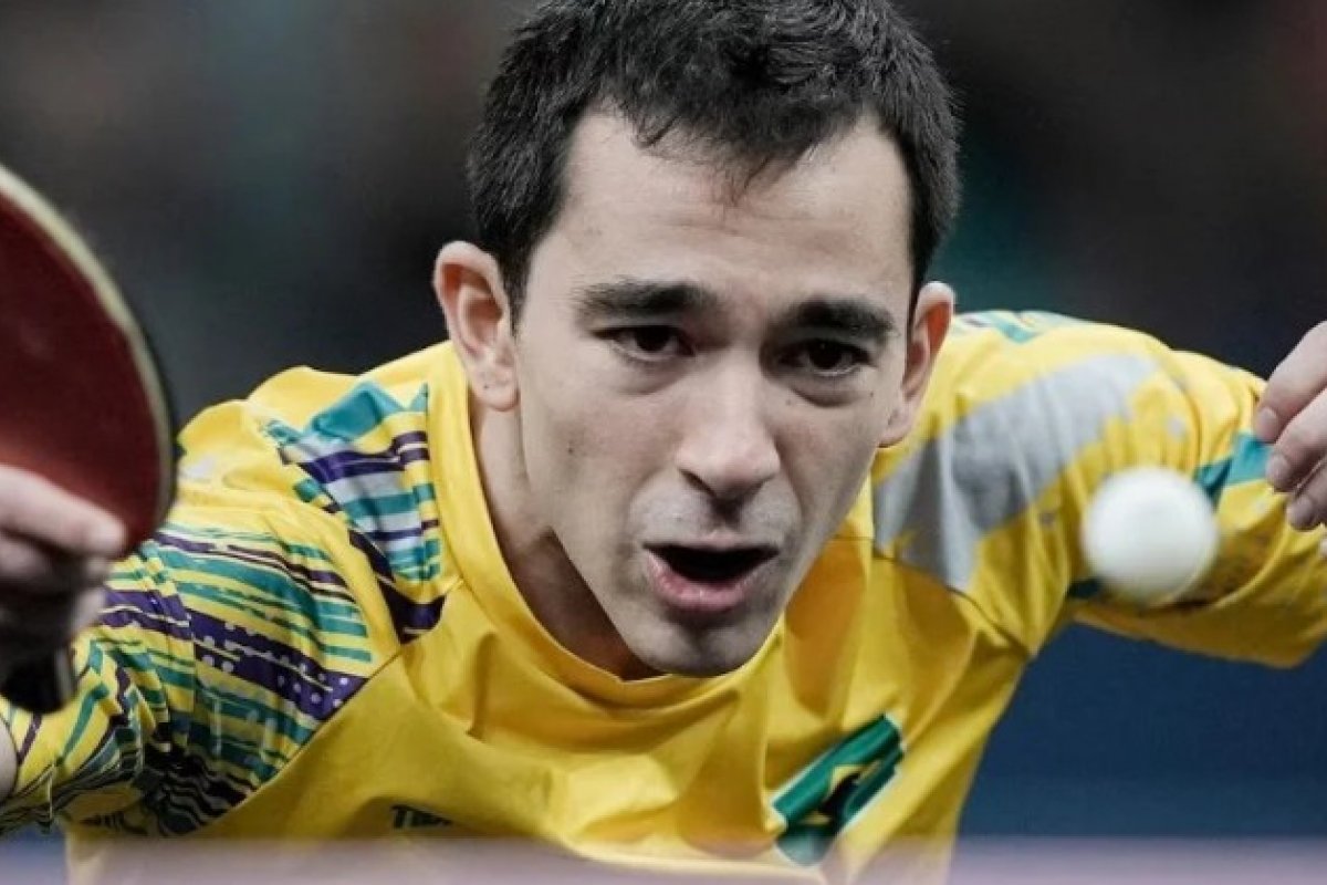 Hugo Calderano vence chinês e se torna primeiro latino-americano a disputar final da Copa do Mundo de Tênis de Mesa