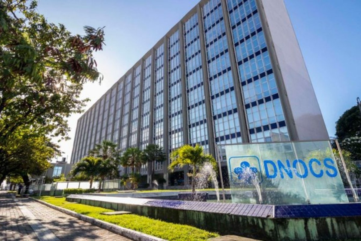 Após auditoria, Dnocs cancela licitação que tinha sobrepreço de R$ 62 milhões em escavadeiras