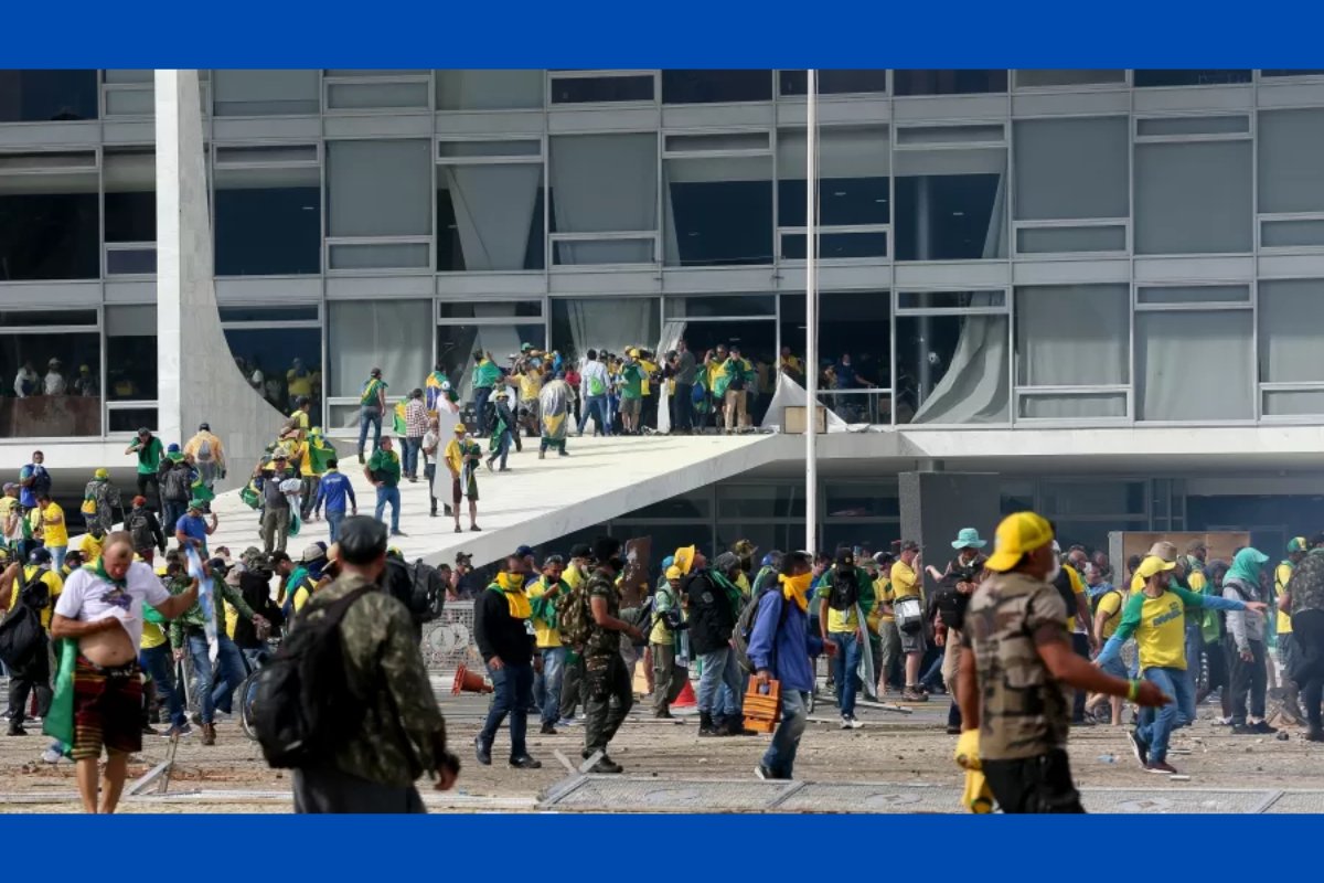 Preso pelos atos de 8 de janeiro critica curso obrigatório sobre democracia