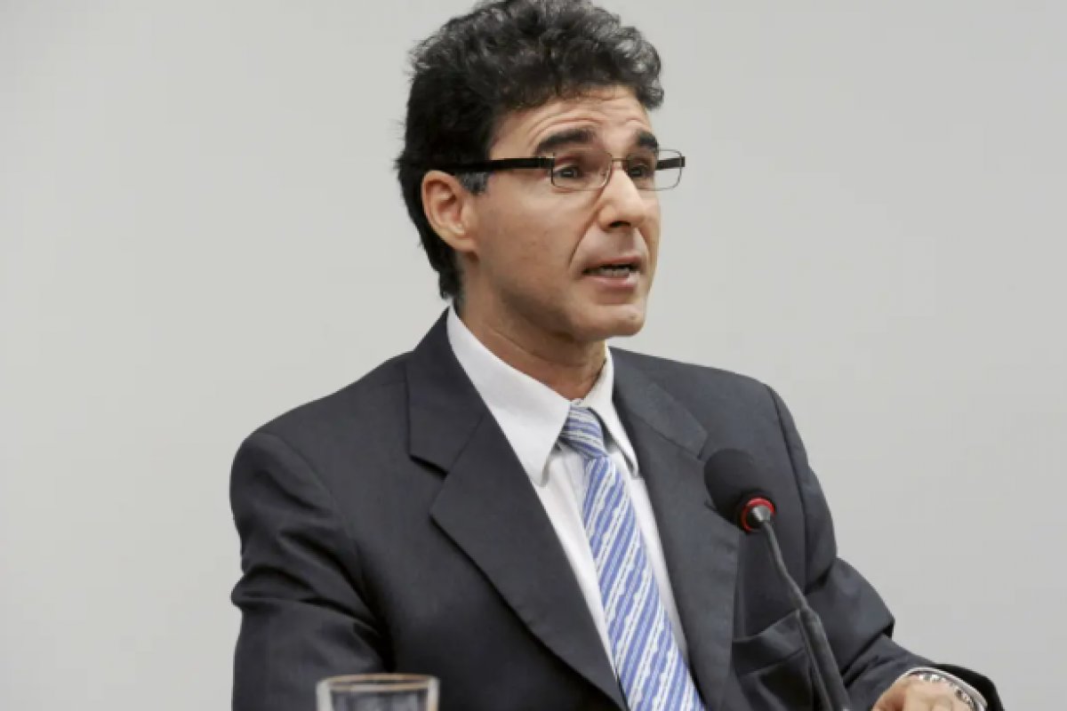 Procurador pede que TCU investigue responsabilidades sobre as fraudes no INSS
