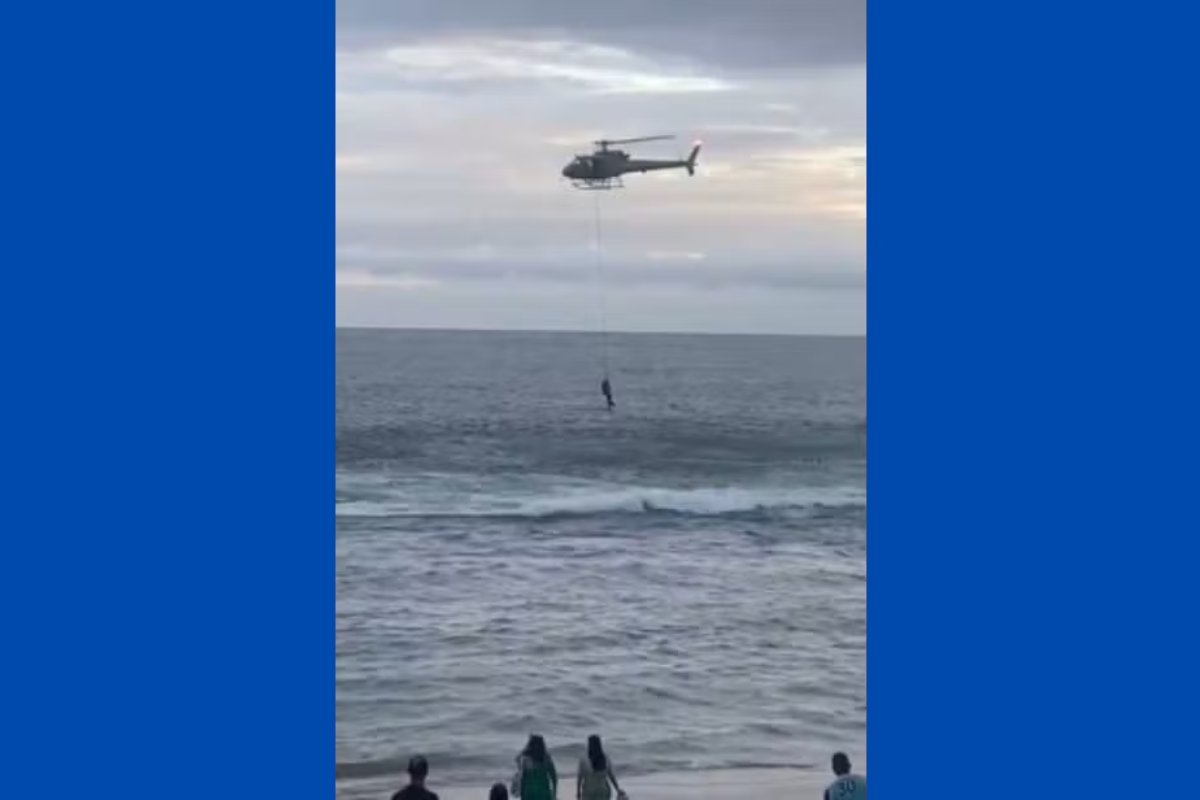 Vídeo: turista italiano se afoga e é resgatado por helicóptero na praia da Barra, em Salvador
