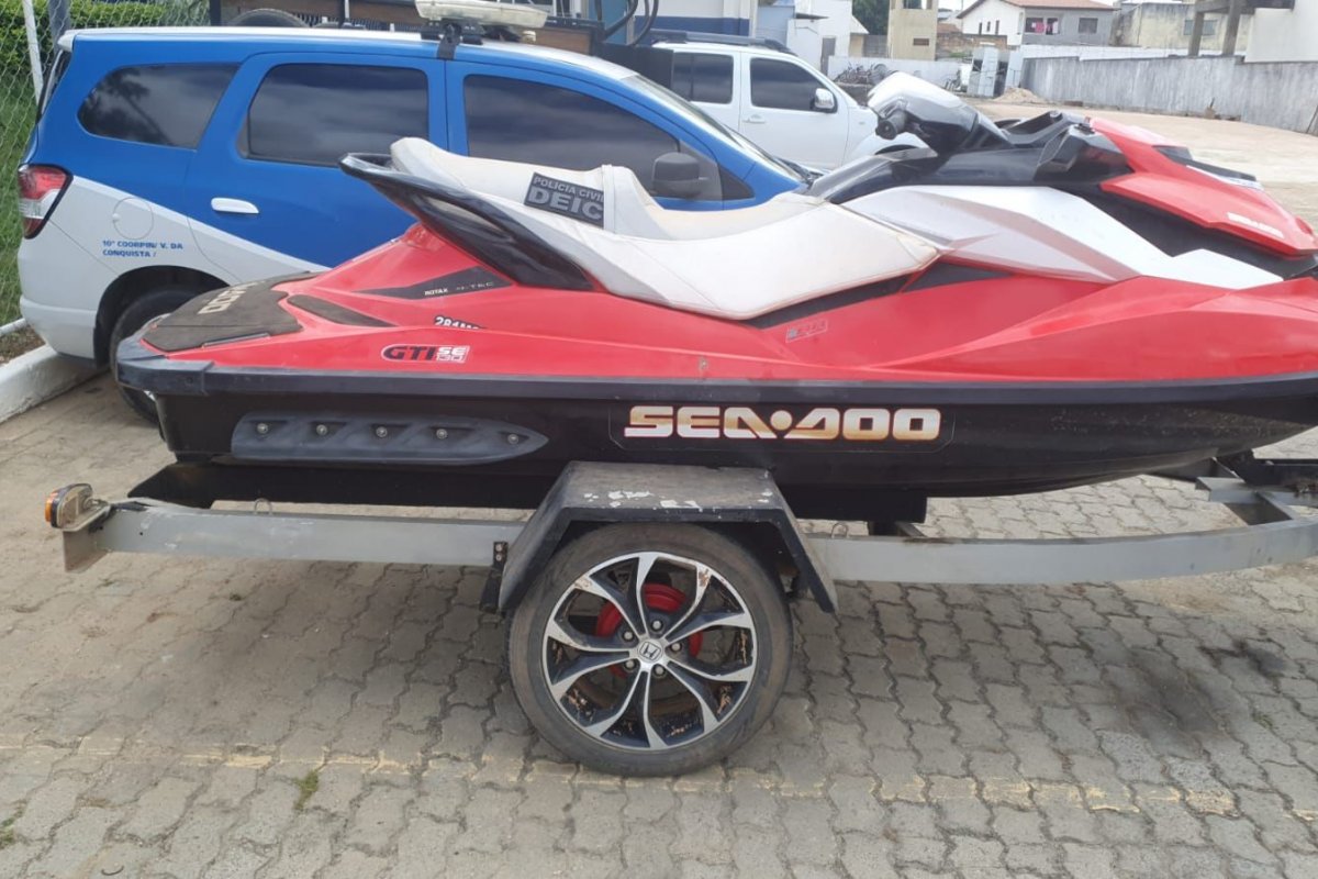 Moto aquática furtada em Vitória da Conquista é recuperada pela Polícia Civil em Ibiassucê