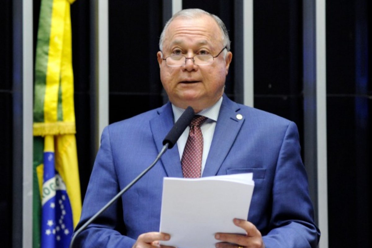 Após restrições impostas pelo STF, Paulo Azi diz que usará 'todas as prerrogativas" para barrar ação contra Ramagem
