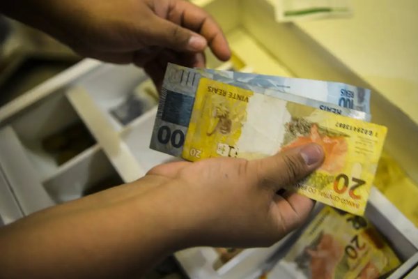 [Trabalhadores poderão trocar dívidas mais caras por consignado CLT; saiba como]