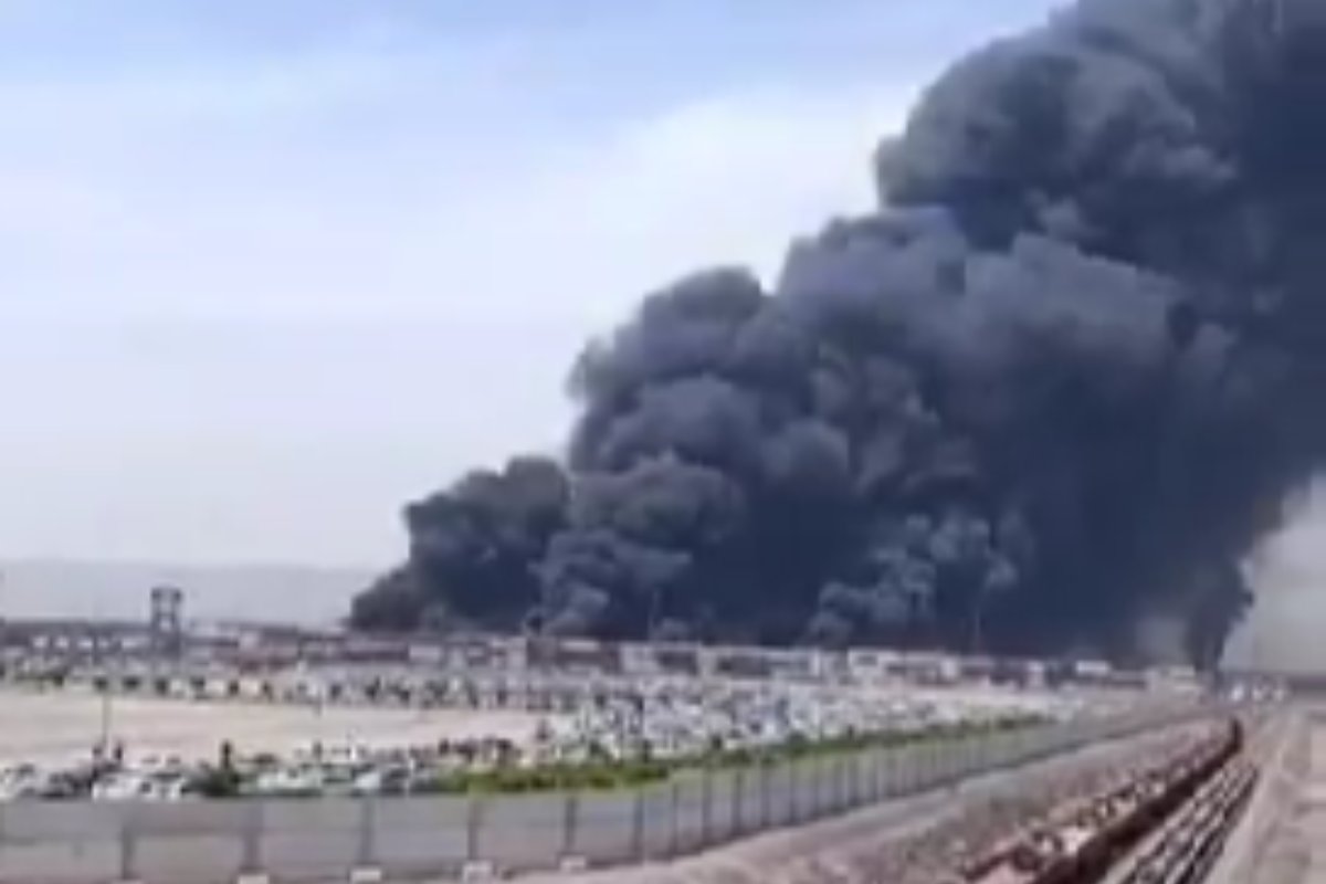 Explosão de grandes proporções em porto no Irã deixa 40 mortos e 1,2 mil feridos