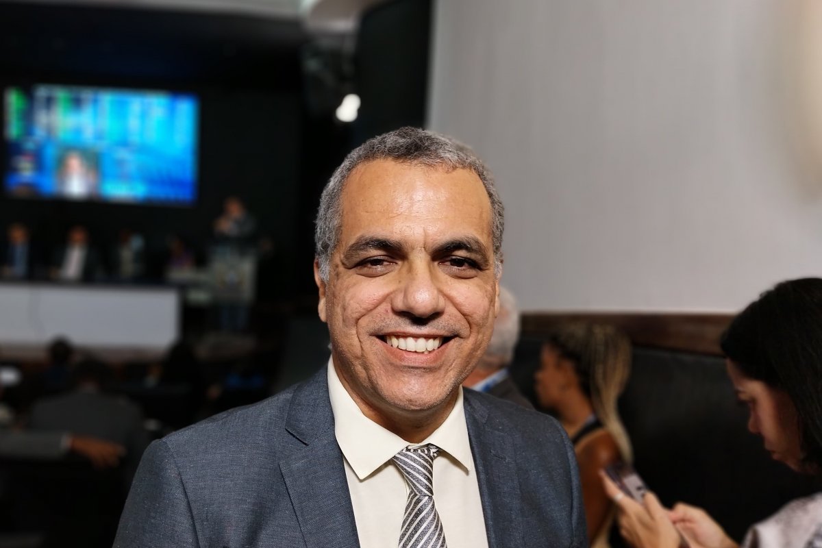 Vídeo: "É um absurdo", diz Cezar Leite sobre condenação de baiana que pichou estátua do STF