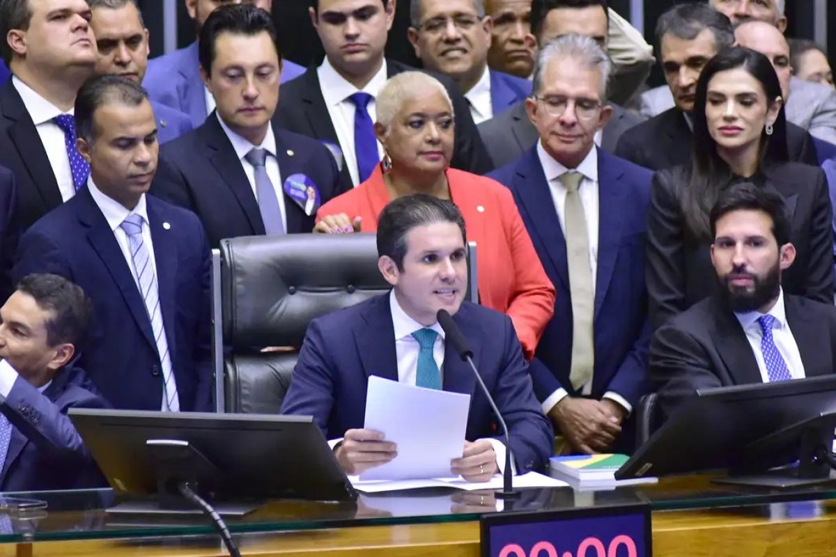 CPI do INSS: deputados coletam assinaturas para investigar fraude, mas instalação deve demorar