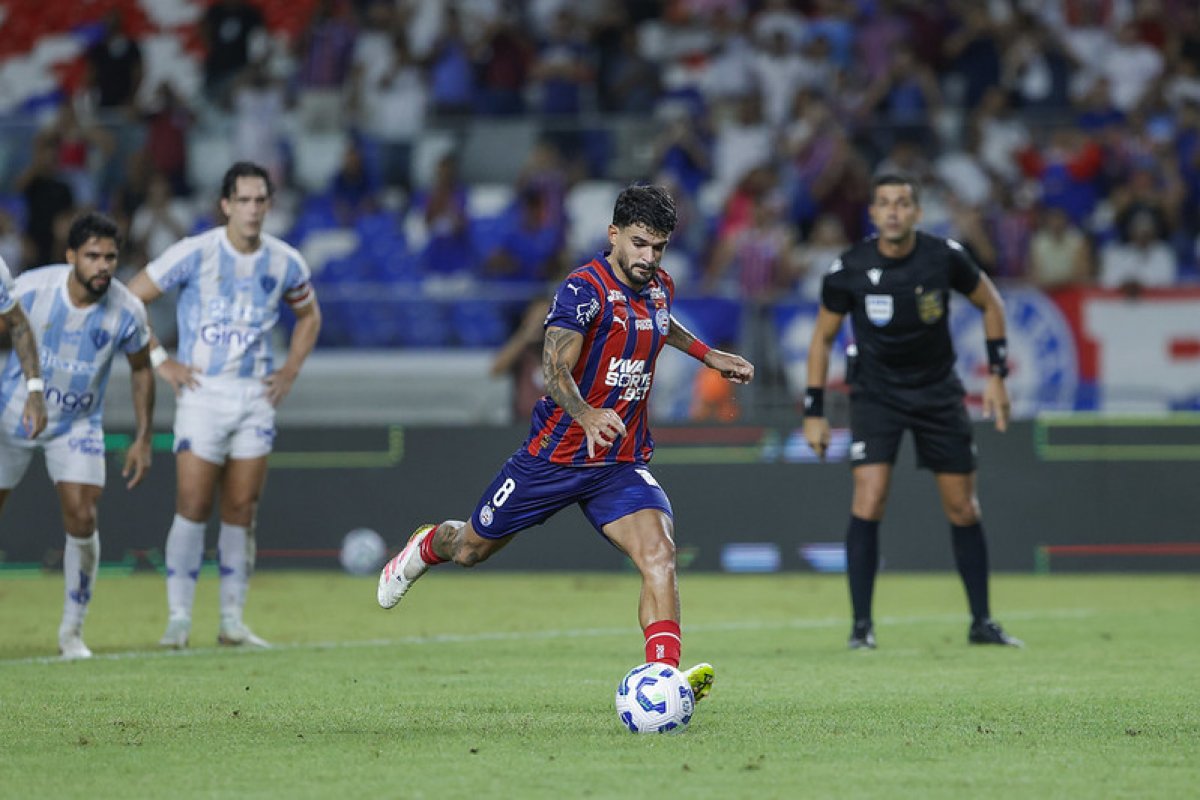 Vídeo: Com gol de pênalti, Bahia vence Paysandu e leva vantagem para jogo de volta da Copa do Brasil