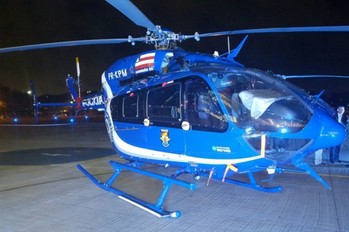 Vídeo: idosa com infarto é socorrida por helicóptero da PM em Vera Cruz