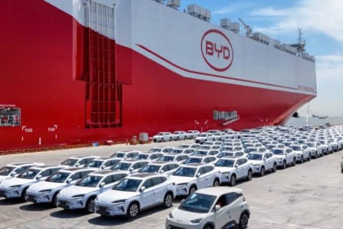Para driblar novo aumento de impostos, BYD envia mais 7 mil veículos ao Brasil
