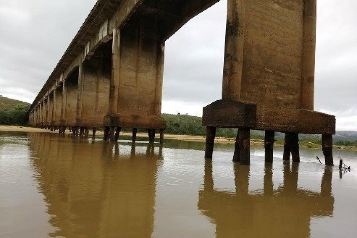 Ponte sobre o Rio Jequitinhonha será interditada por 15 dias na BR-101