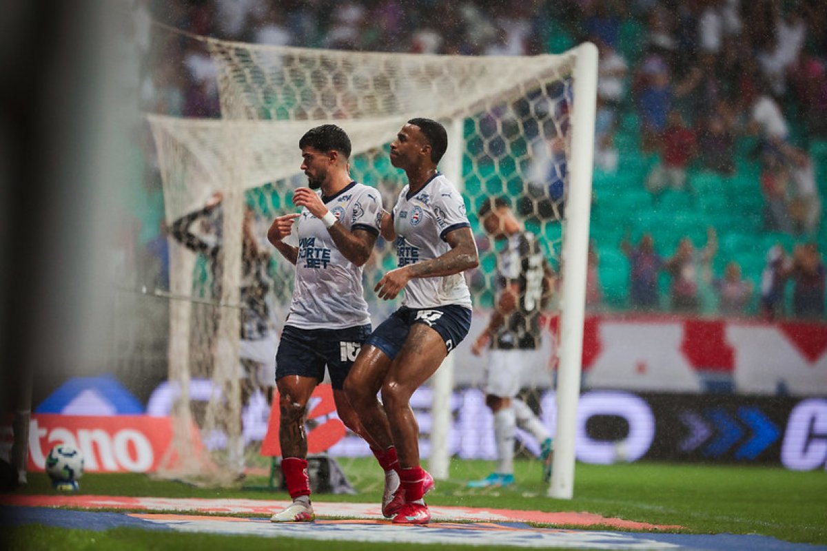 Vídeo. Bahia vence Botafogo em reencontro com Paiva e sobe para G-6 do Brasileirão; confira o gol do Leão