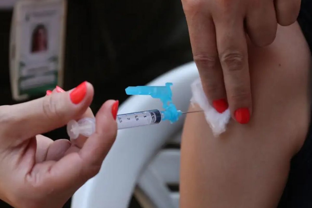 Conheça diferenças entre as vacinas contra HPV disponíveis no SUS e na rede privada