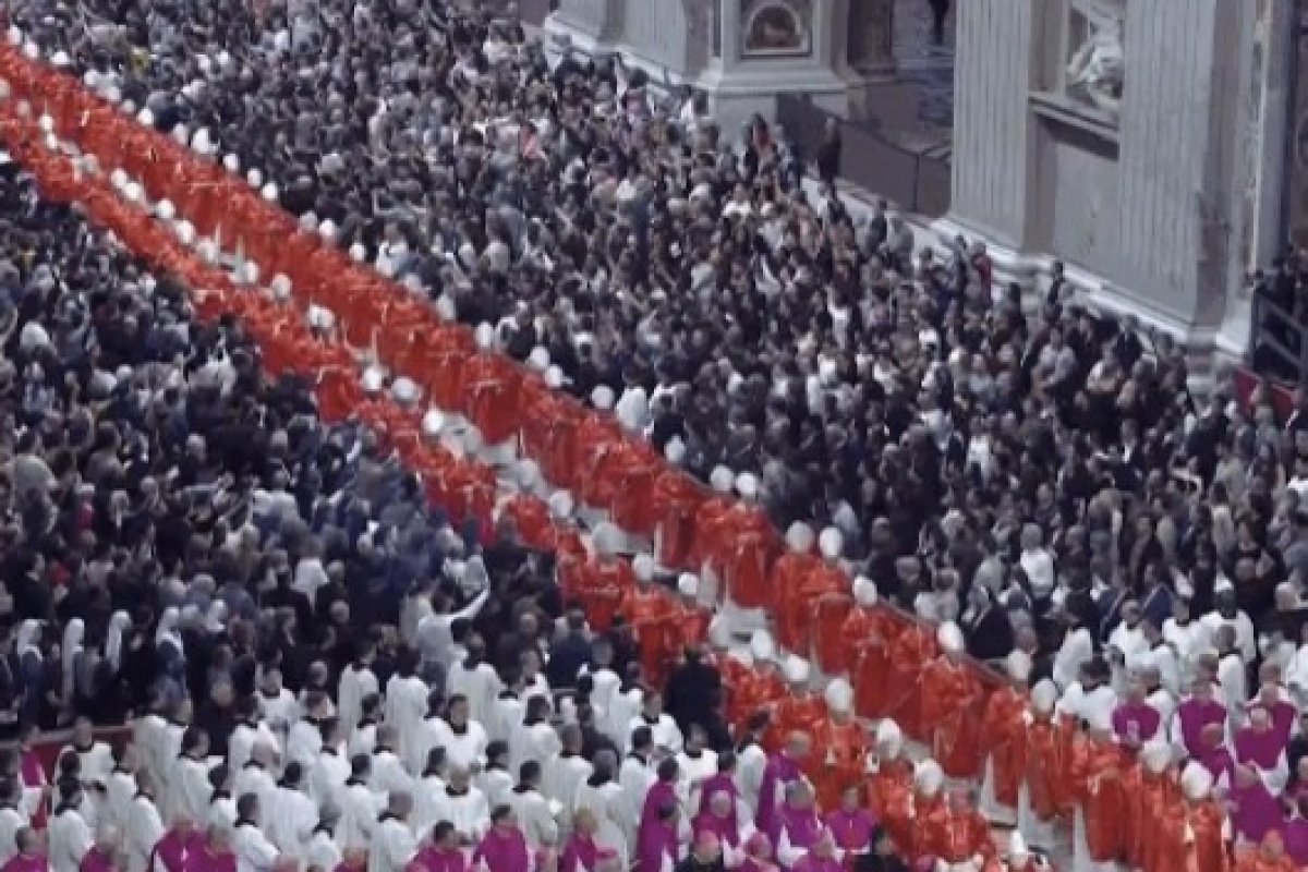 Conclave começa nesta quarta-feira (7); veja como será o primeiro dia de votações
