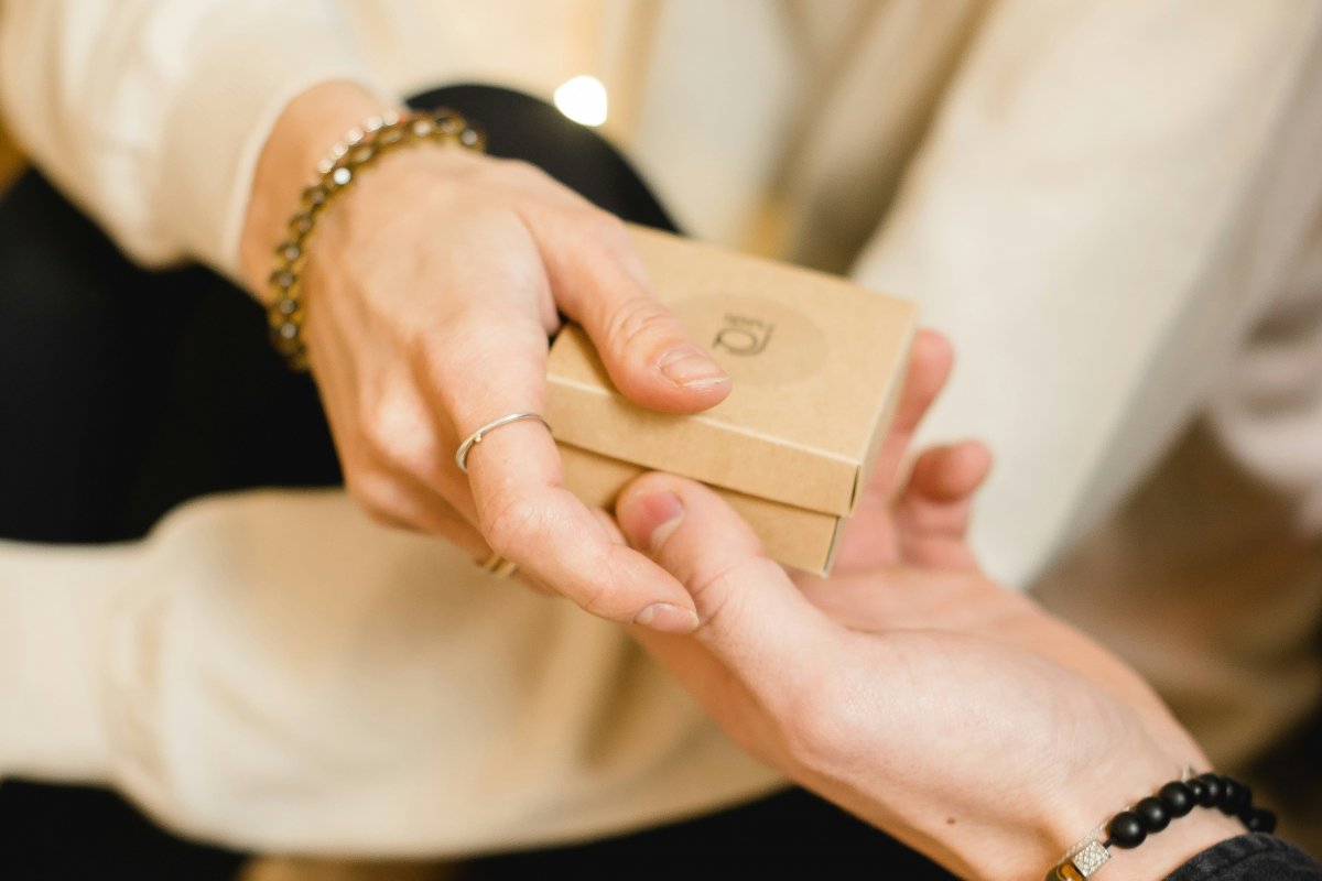 Dia das Mães: especialista dá dicas para presentear sem comprometer o orçamento