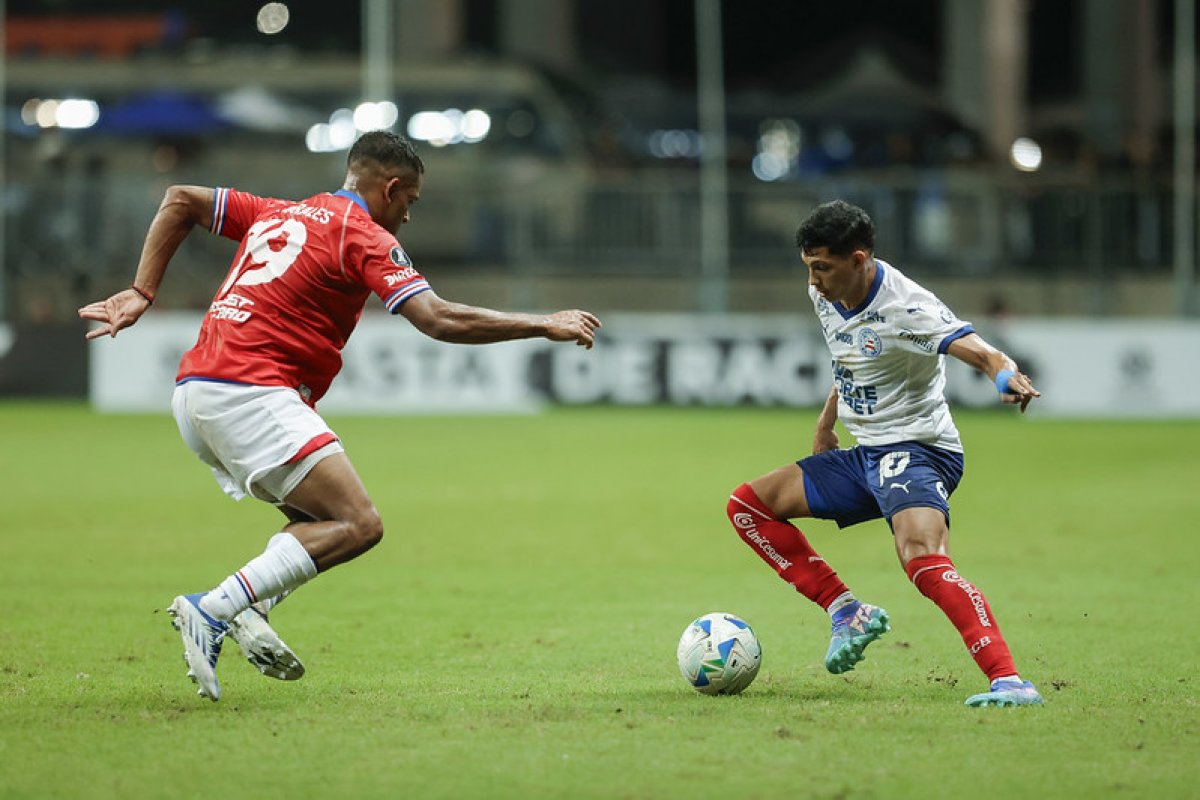 Bahia sofre apagão, leva virada do Nacional e perde chance de por um pé nas oitavas da Libertadores