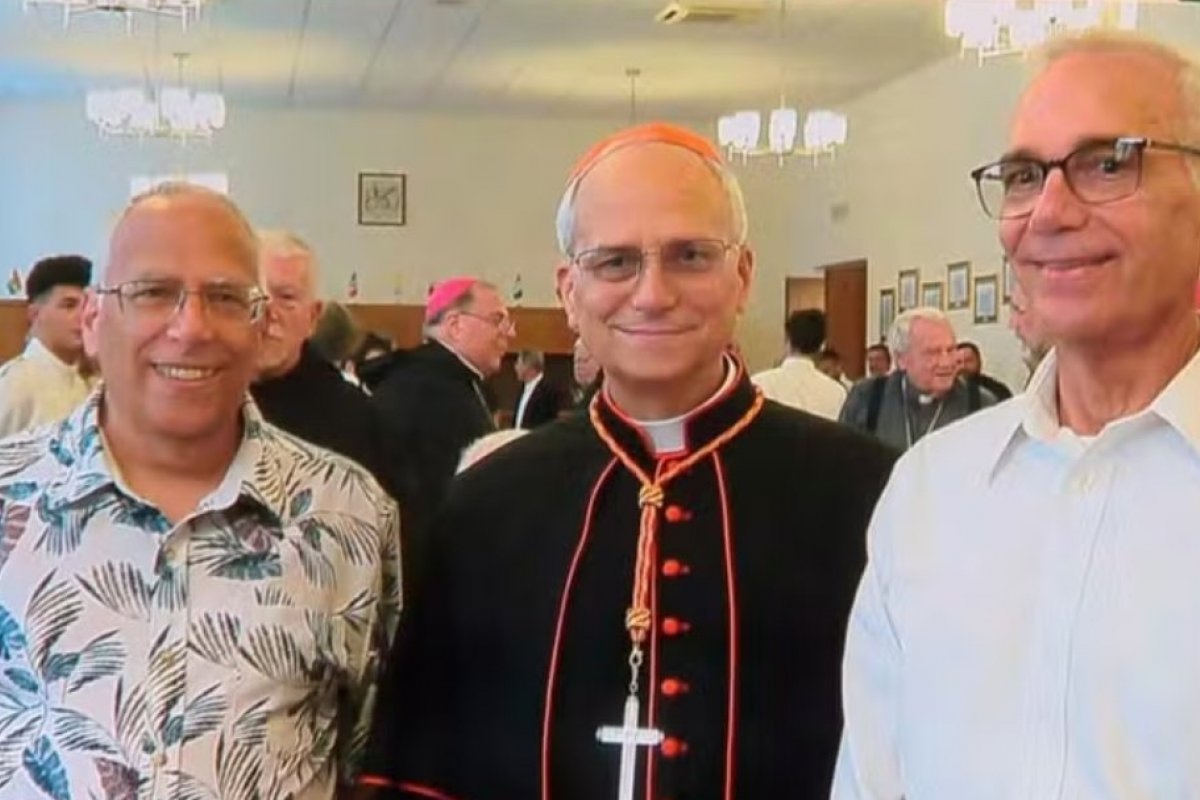 Irmão de Papa Leão XIV diz que pontífice considera 'injustiça total' política de imigração dos EUA