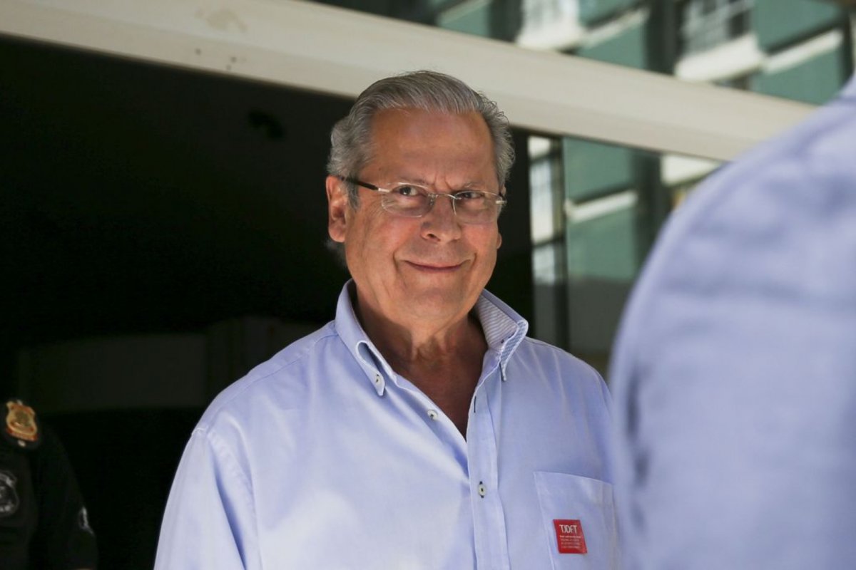 Mesmo com saída da base, PDT não vai votar contra o governo na Câmara, diz José Dirceu