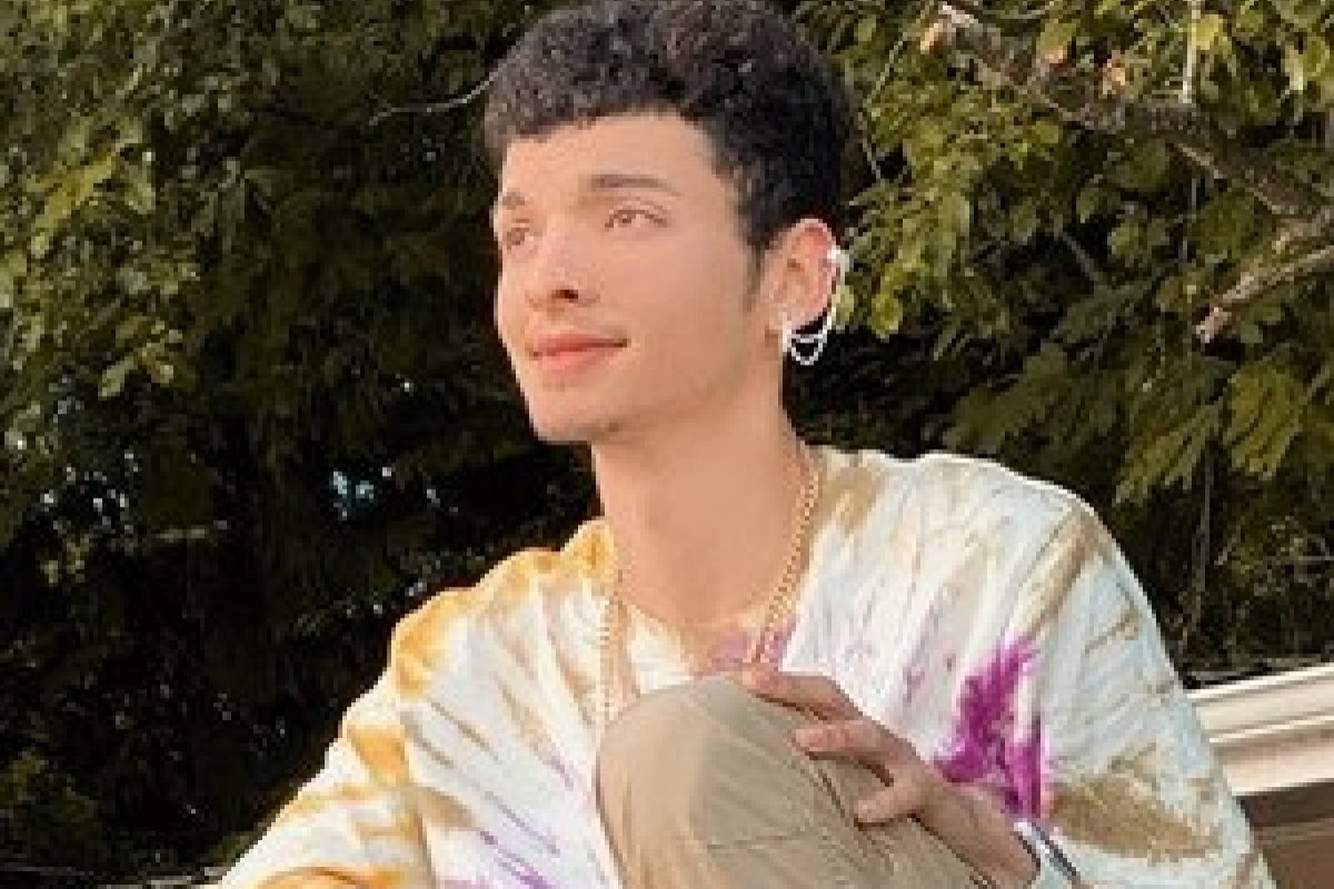 Louis Nolasco transforma amor em arte com clipe emocionante em homenagem ao Dia das Mães