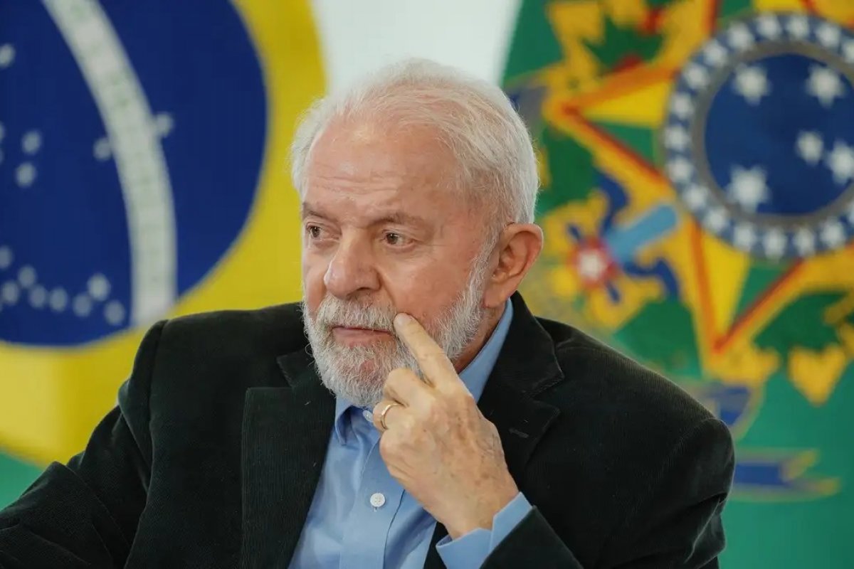 Lula culpa gestão Bolsonaro por fraudes no INSS