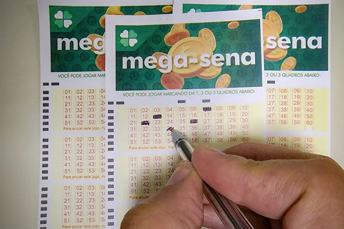 Sem nenhum ganhador, Mega-Sena acumula prêmio para R$ 55 milhões